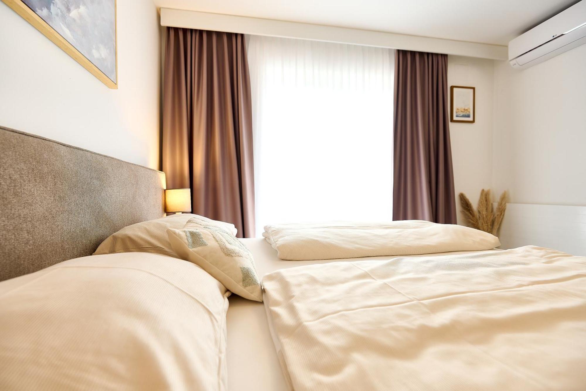 - Zollner Aparthotel